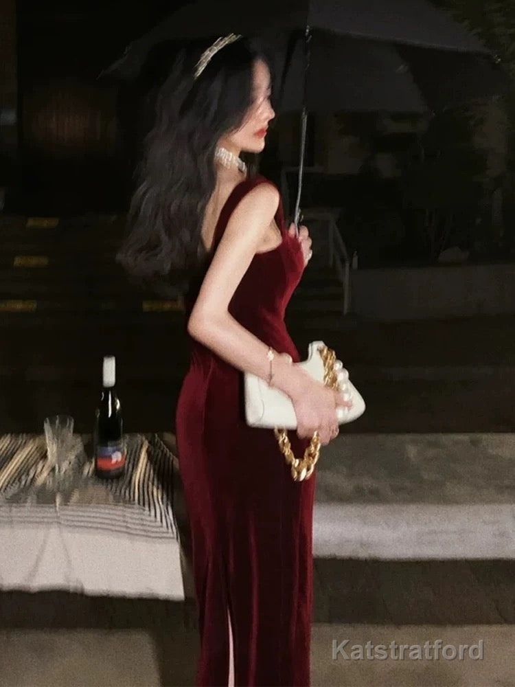 Gorgeous Mermaid Straps Burgundy Velvet Evening Dress Prom Dresses Birthday Outfits