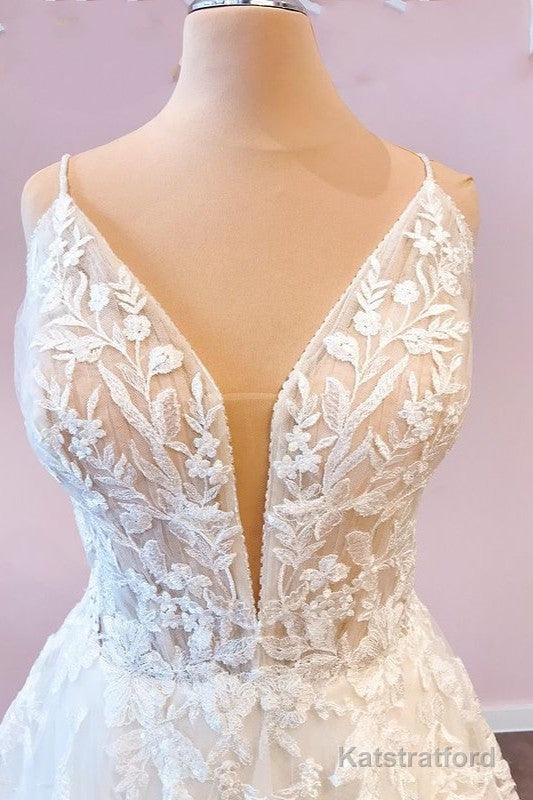 Long A-Line Sweetheart Spaghetti Straps Tulle Wedding Dress