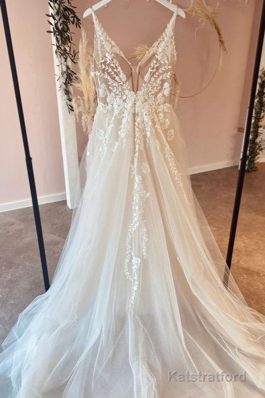 Long A-Line Tulle Appliques Lace Spaghetti Straps V-neck Backless Wedding Dress