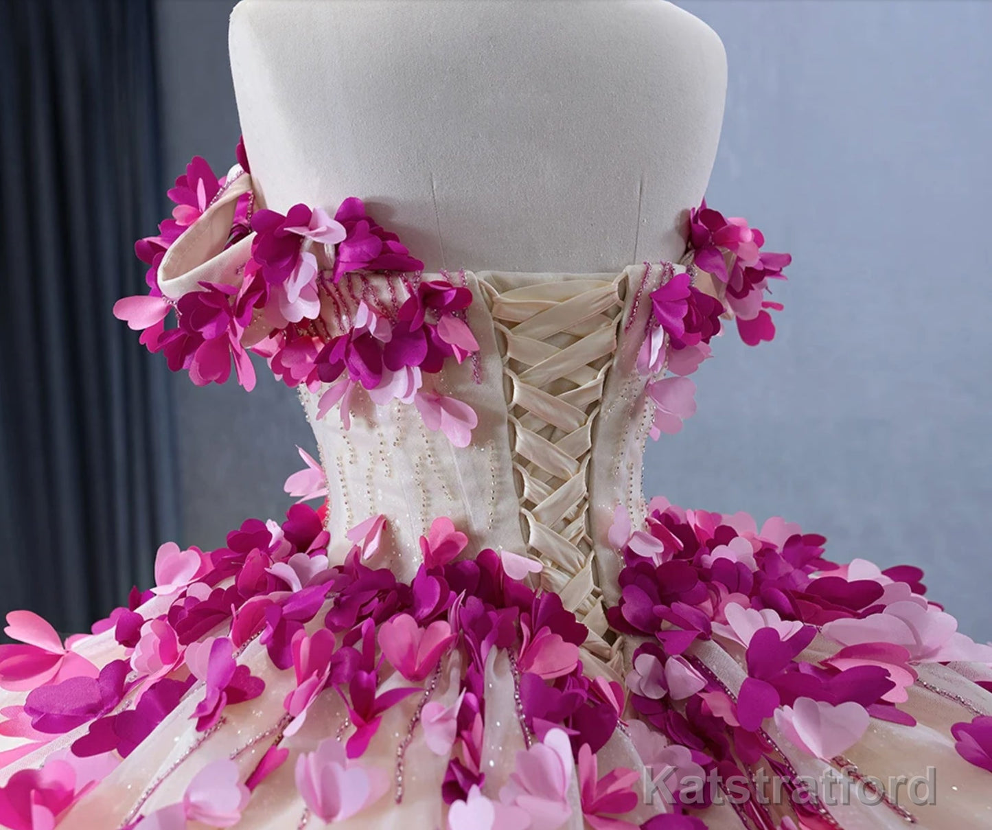 Romantic Heart Off-the-Shoulder Tulle Quinceaera Dress