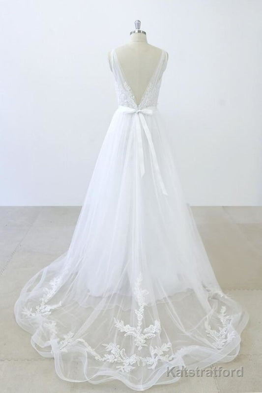 V-neck Ruffle Applqiues Tulle A-line Wedding Dress