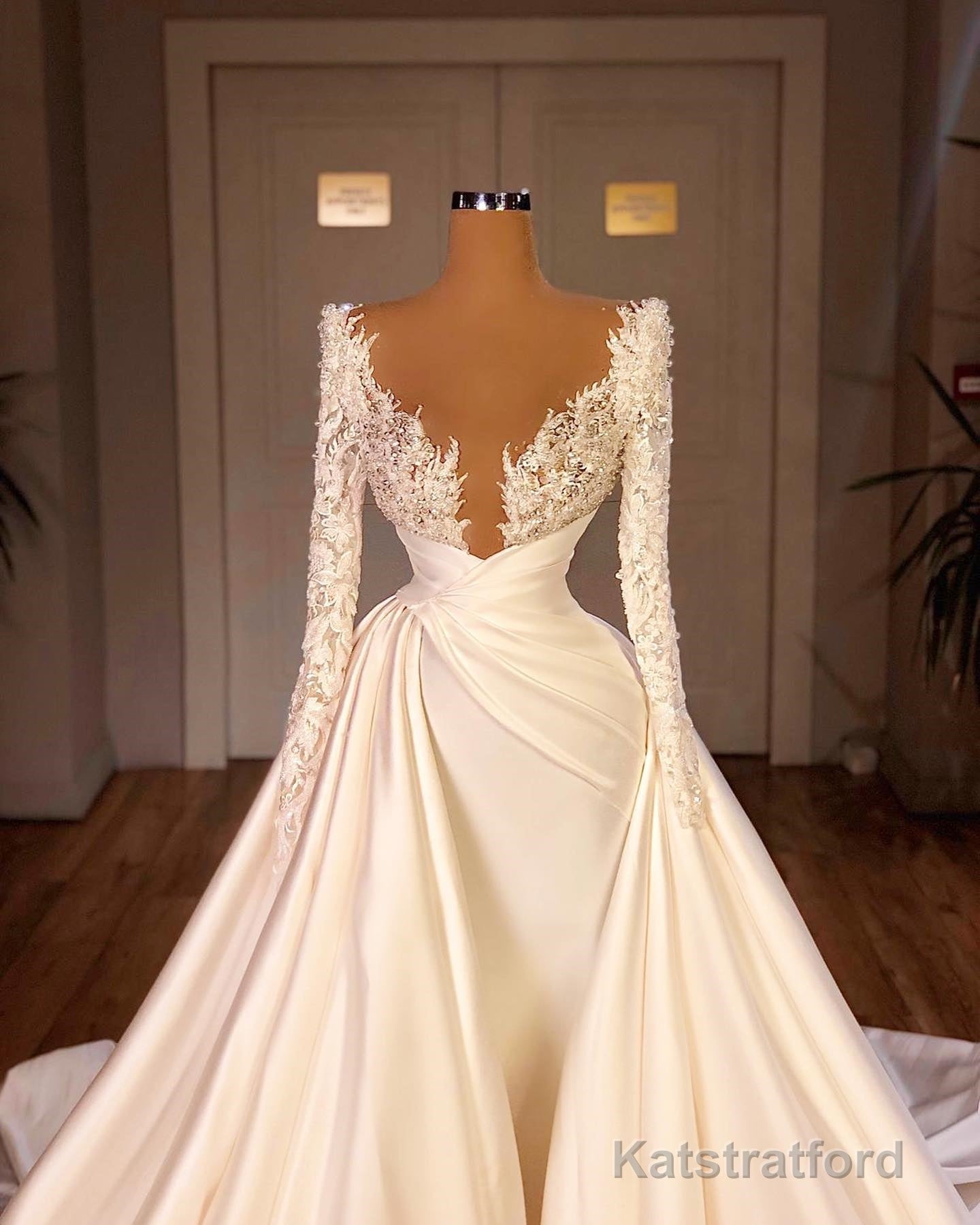 Chic A-Line Cathedral V-Neck Long Wedding Dress With Long Sleeves
