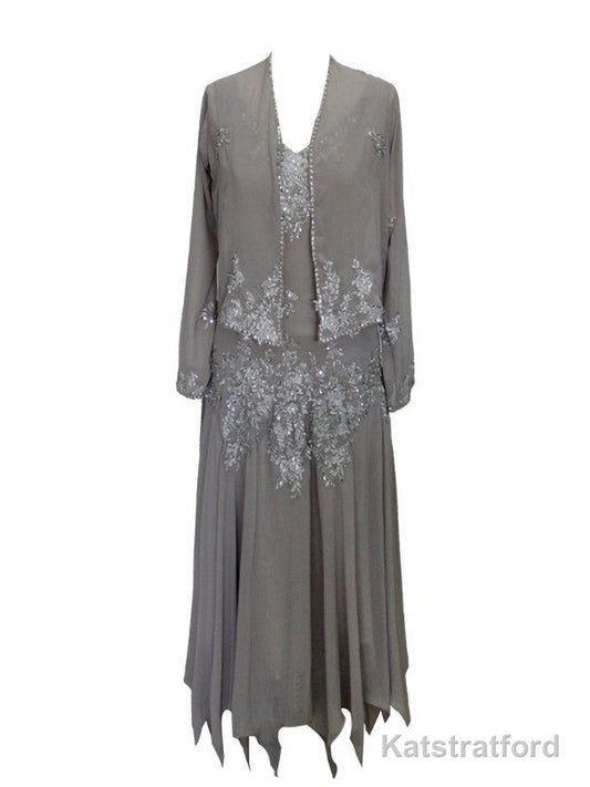 Elegance Long Sleeves Tea-Length Mother of the Bride Dress