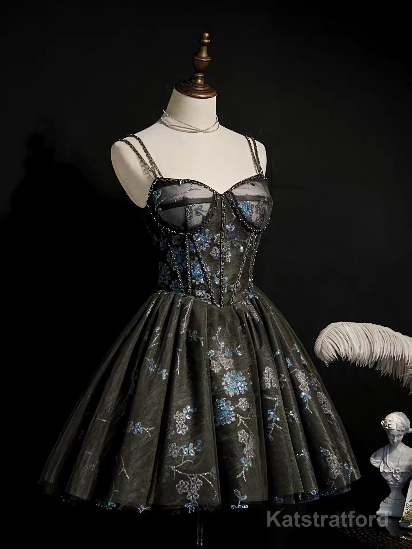Homcoming sequins halter short temperament noble lady homcoming custom made Evening Dresses